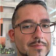 Offro lezioni private a bambini e ragazzi delle scuole elementari, medie e superiori adattandole alle loro esigenze. Specializzato in BES e DSA.